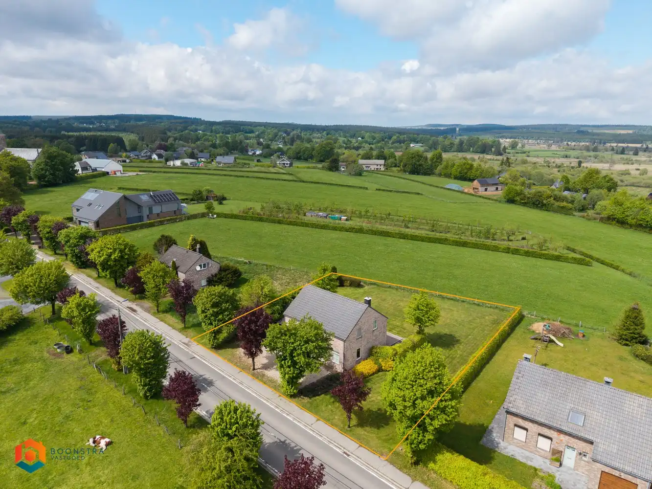 Instapklare woning met 4 slpkrs op perceel van 1122m² in regio Waimes foto 2