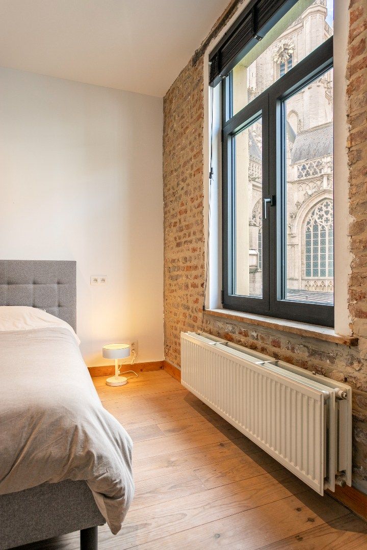 Uniek triplex-appartement in het centrum van Halle foto 9