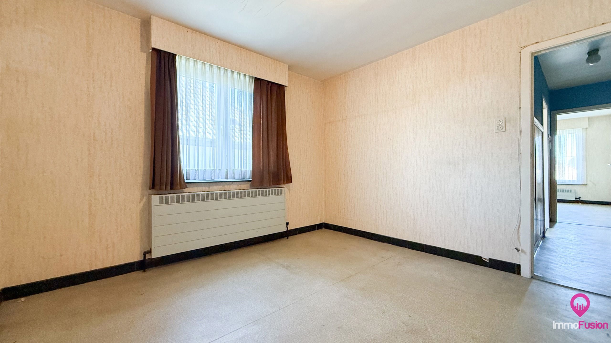Splitlevel woning met 3 slaapkamers en ruime werkplaats!  foto 17