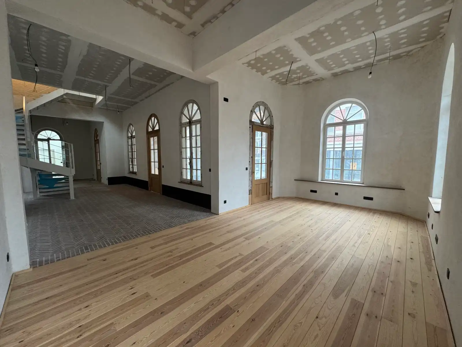 Karaktervol kantoor te huur in hartje Diest foto 7