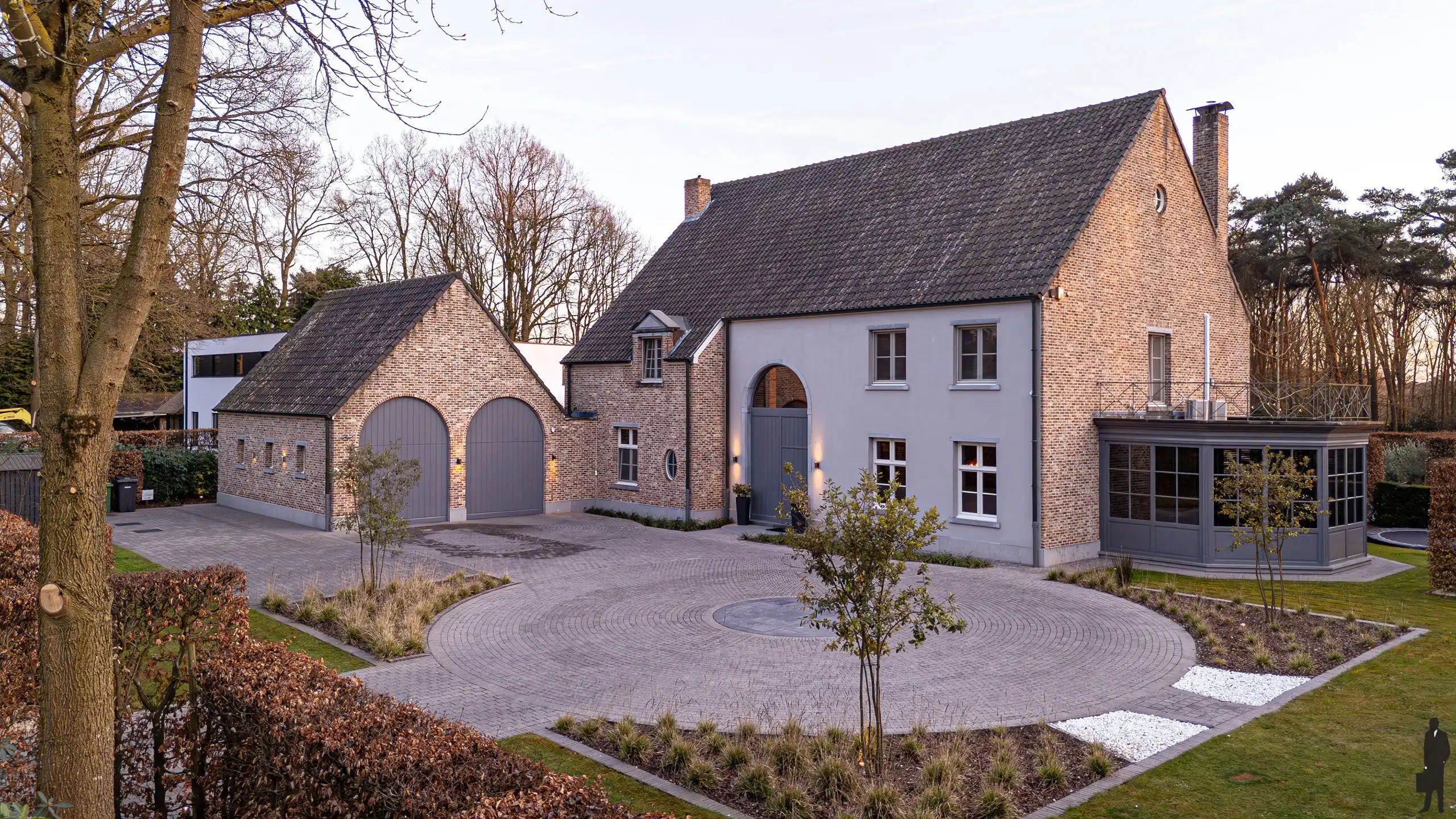 Schitterende luxe villa op uniek perceel van ca. 5.000 m²  foto {{pictureIndex}}