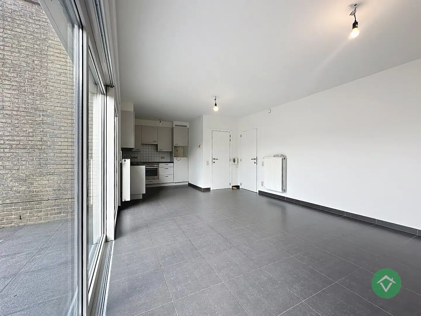 Instapklaar gelijkvloers appartement met staanplaats te Gistel foto 12