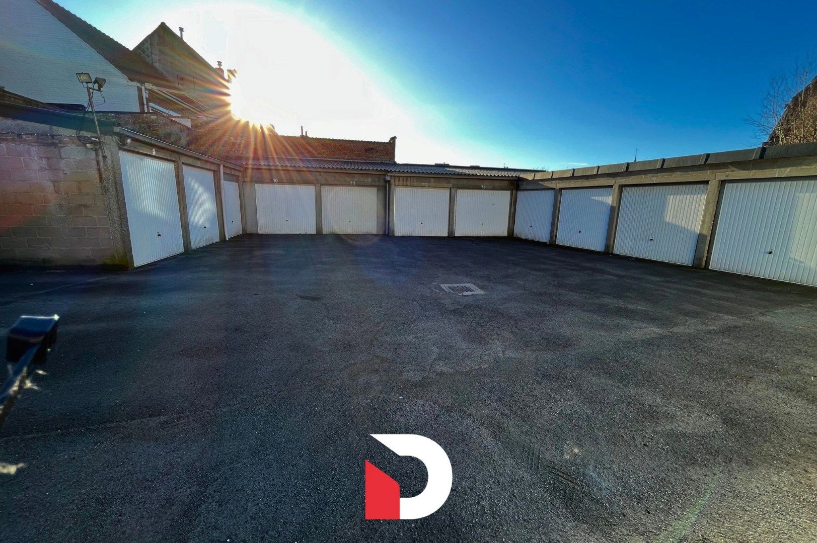 Gesloten garagebox in de Werkhuisstraat te Brugge foto 2