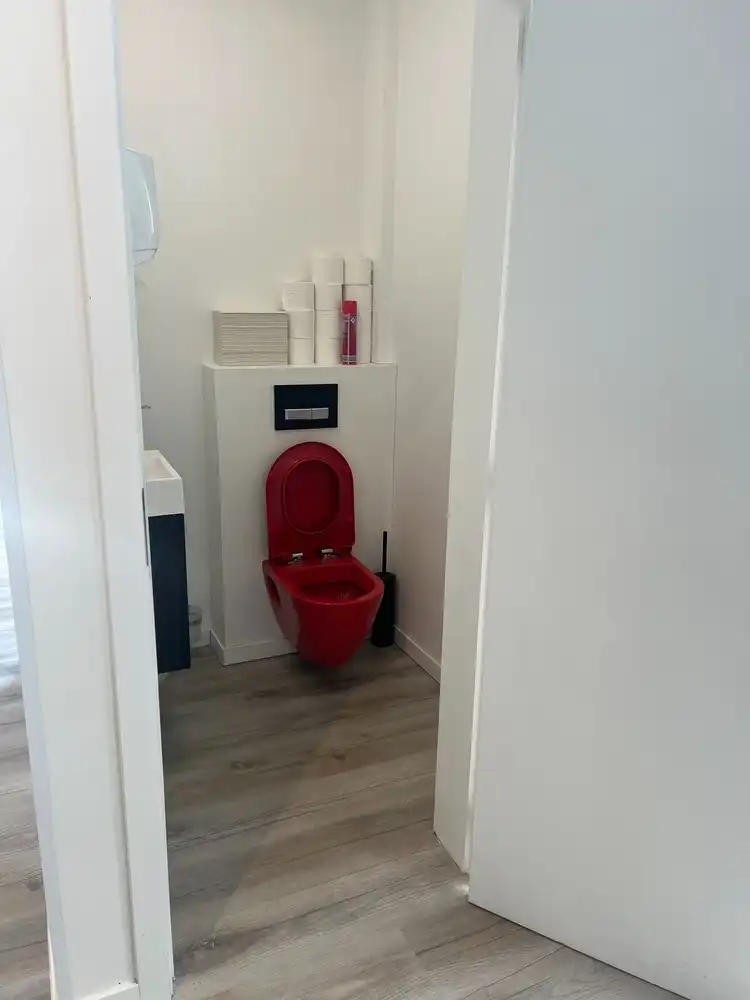 KMO-unit met showroom foto 10