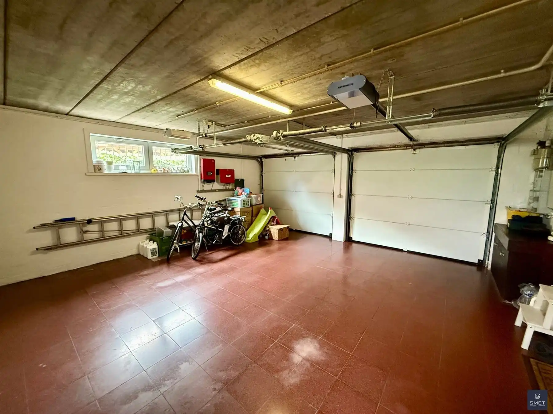 MOOIE VILLA MET 3 SLPKS EN DUB. GAR. OP TOPLIGGING foto 26