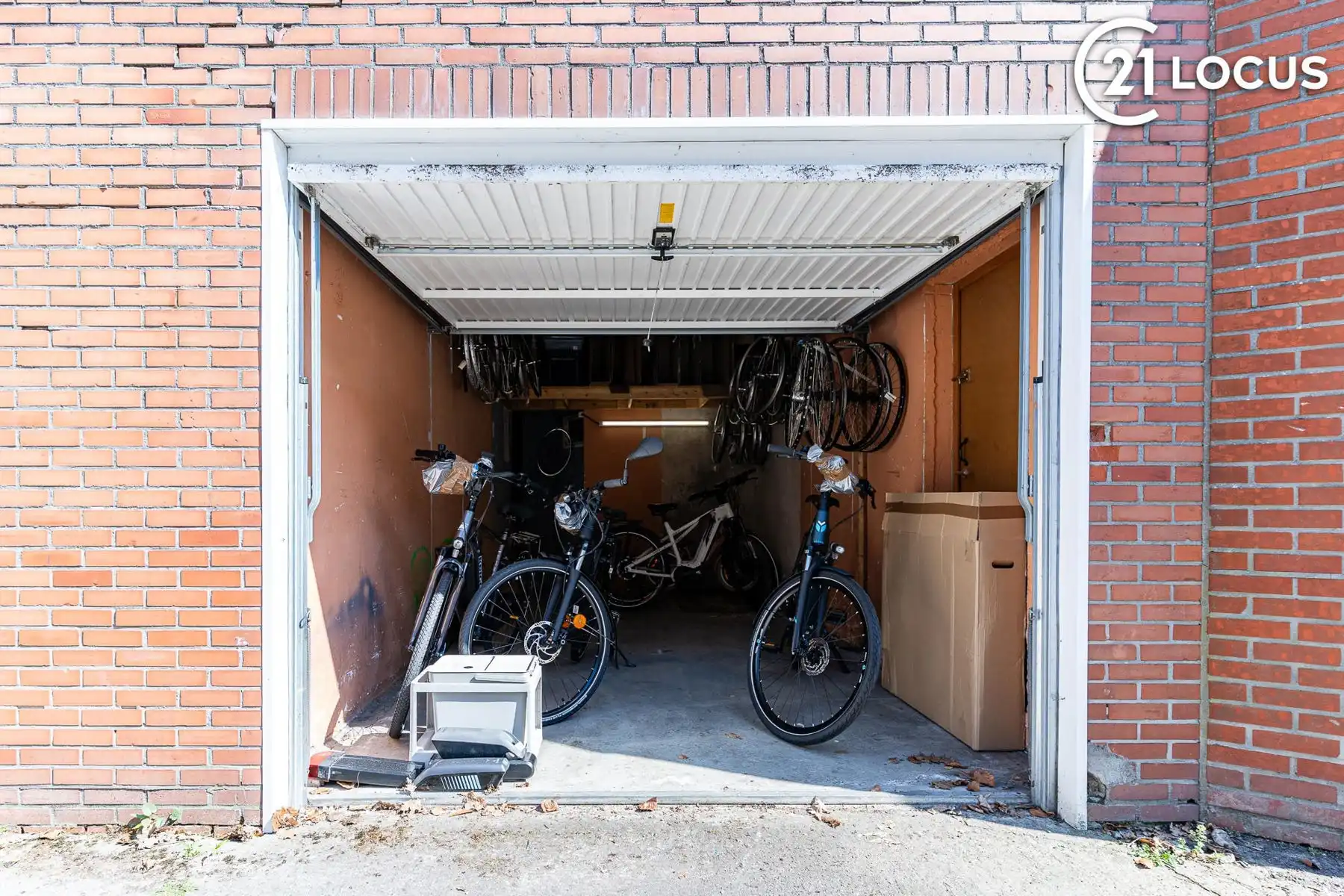 Unieke Commerciële Kans in het Hart van Beveren! foto 10