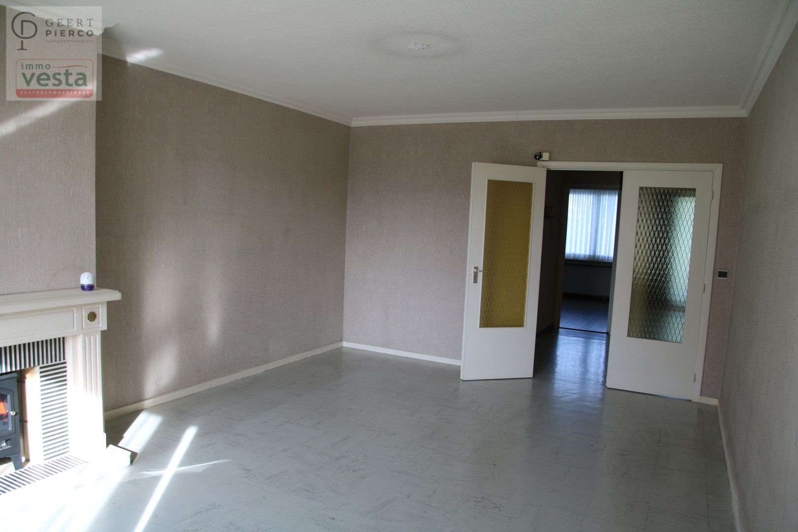 Gezellig appartement gelegen in het commercieel centrum van Landen foto 6