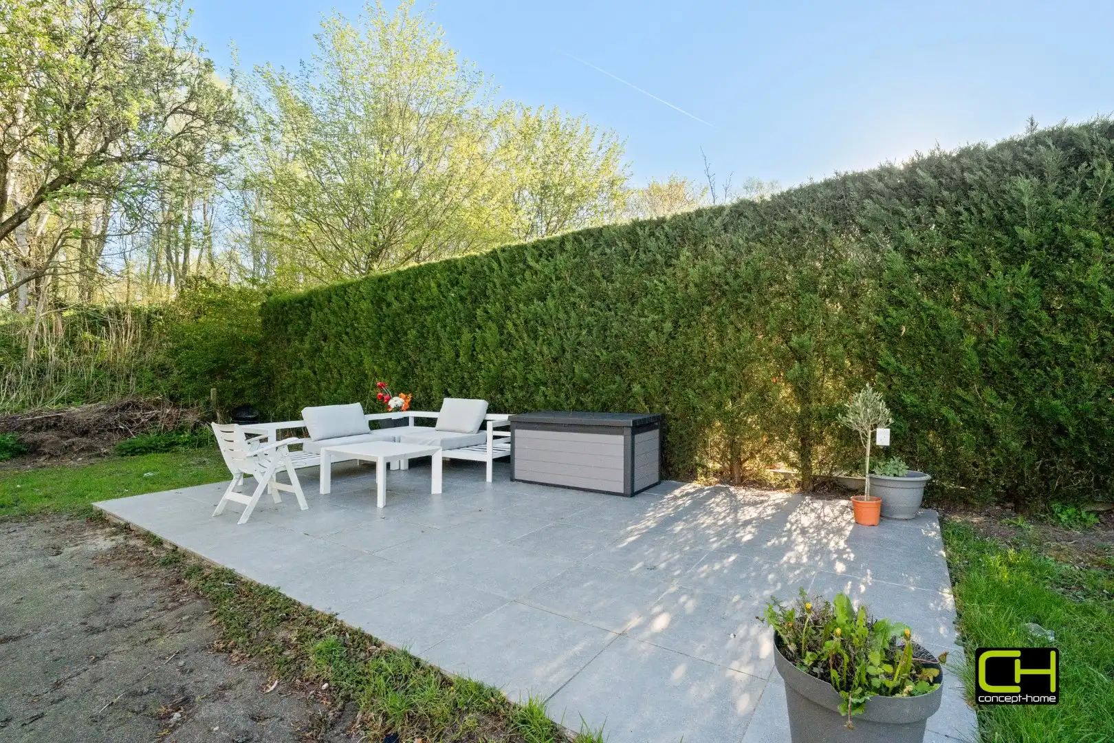 Halfopen bebouwing met zonnige tuin te koop in Lievegem foto 13