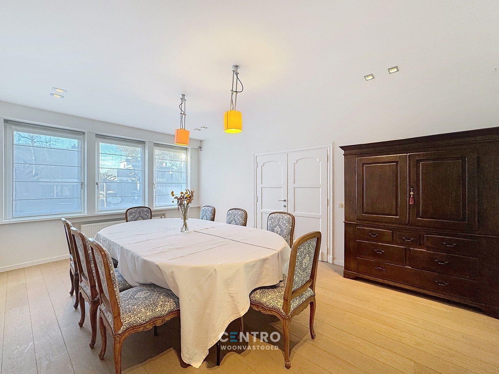 Karaktervolle villa met 5 slpks, praktijkruime en ZUIDgerichte tuin in 't Motje! foto 6