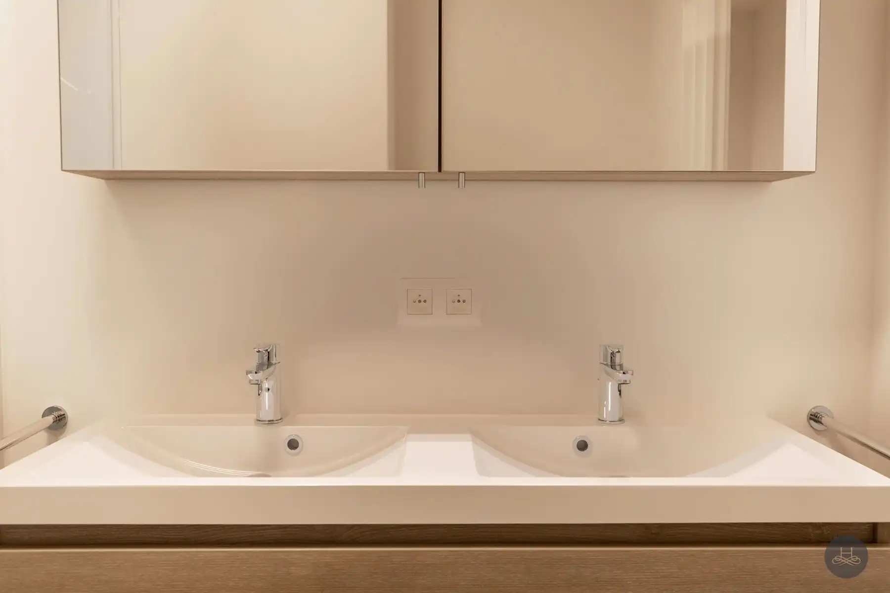 Recent BEN appartement met fantastisch uitzicht foto 17