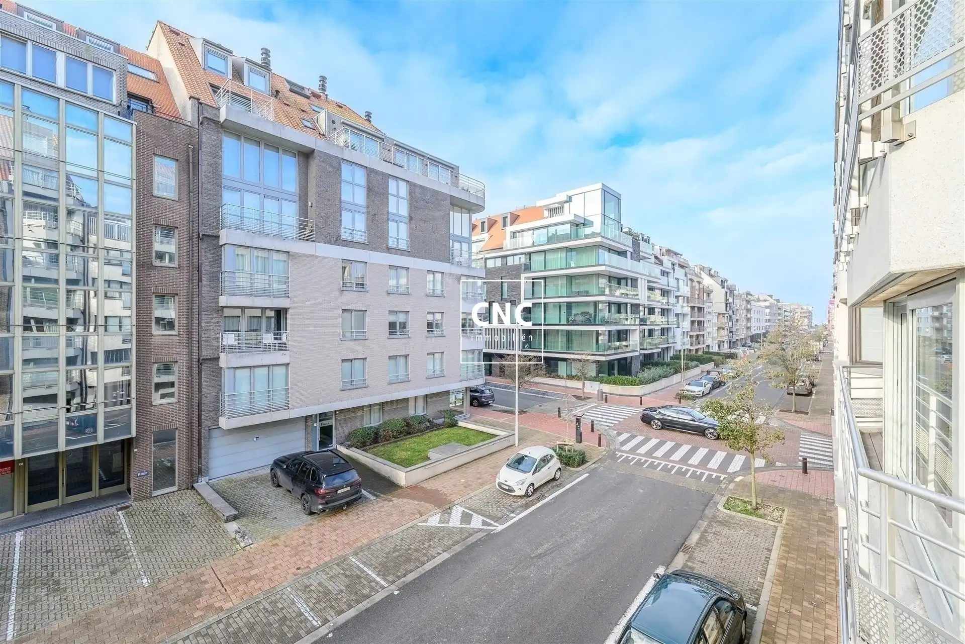 Goed onderhouden 2-SLK appartement met terras in hartje Knokke foto 5