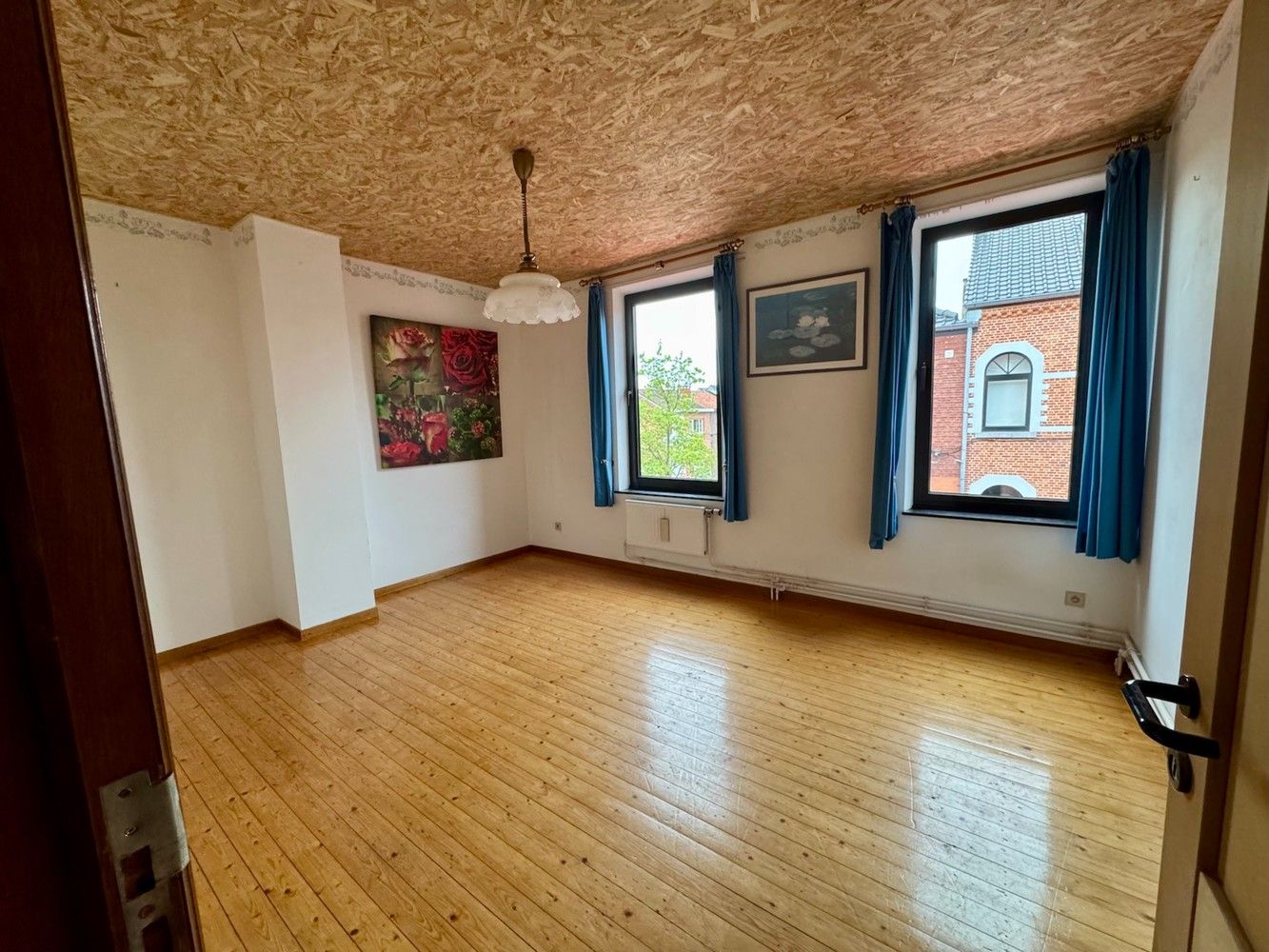 Goed gelegen rijwoning met tuin foto 13