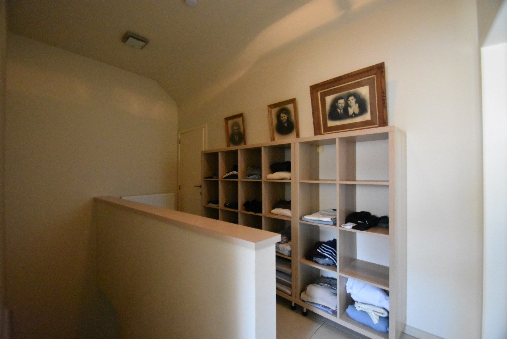 Zeer nette en ruime stadswoning/duplex-appartement met inpandige garage in hartje Bilzen foto 21