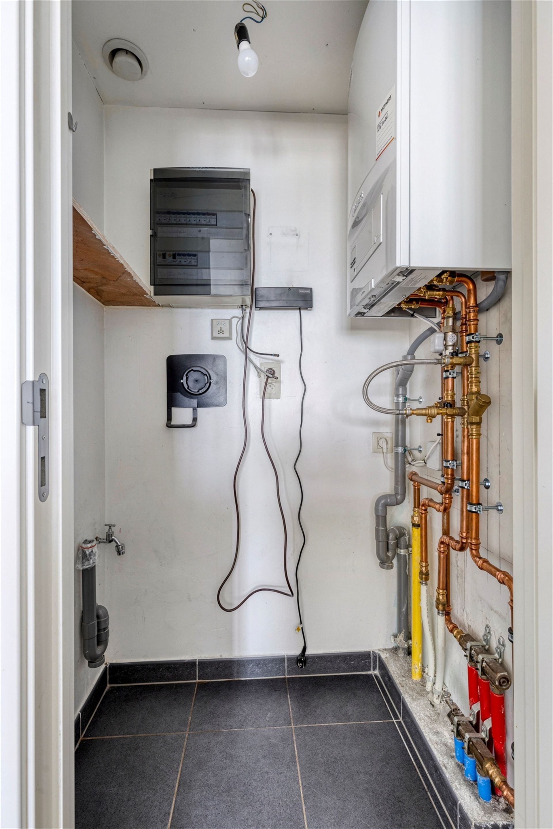 ZONNIGE STUDIO / VLAKBIJ ZEEDIJK foto 17