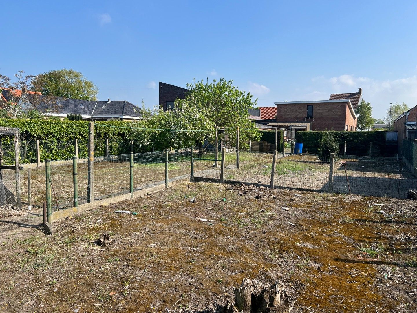 Te renoveren bungalow met landelijk zicht foto 7
