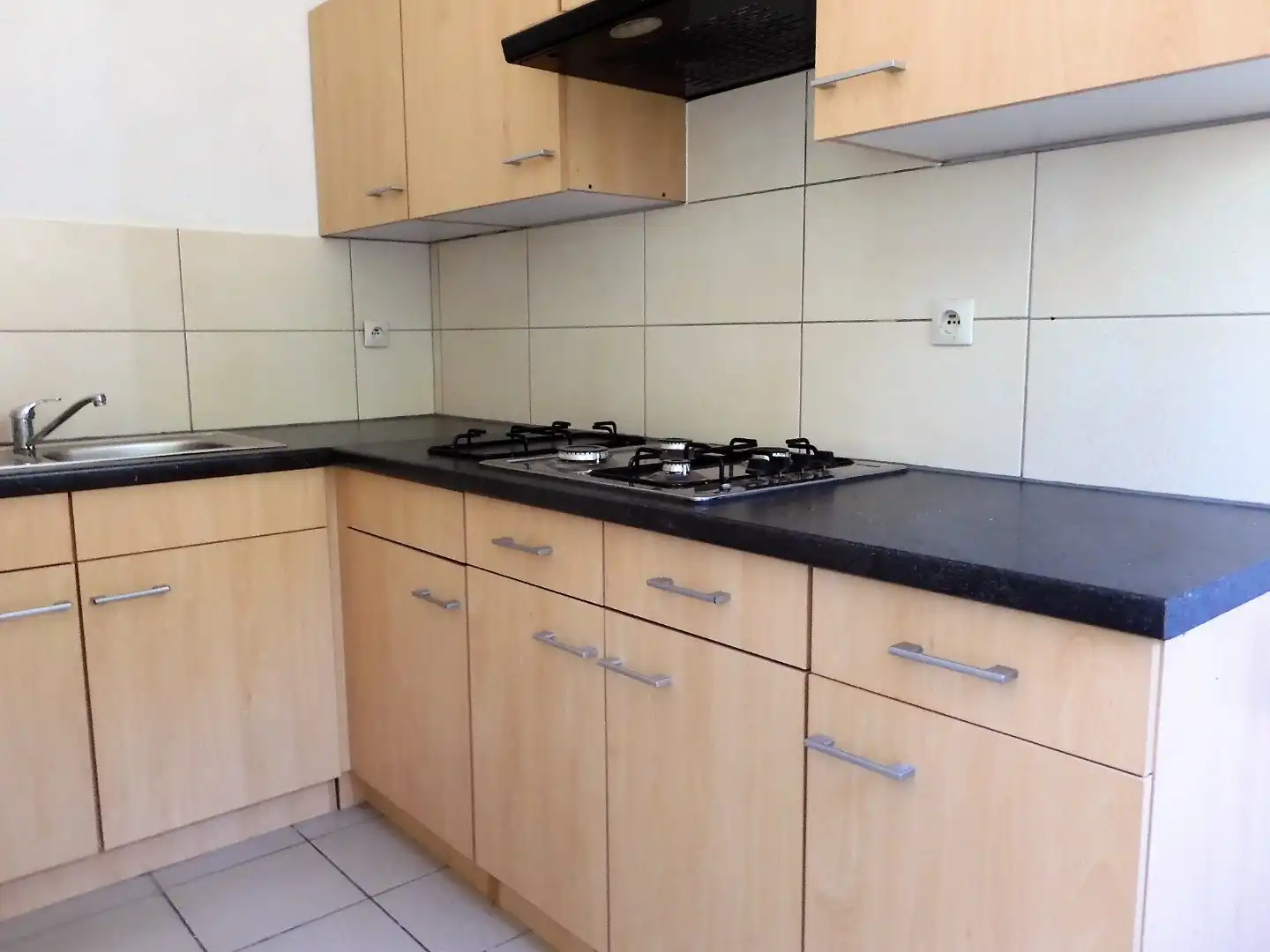 Aangenaam éénslaapkamerappartement met terras en privatieve garagebox foto 6