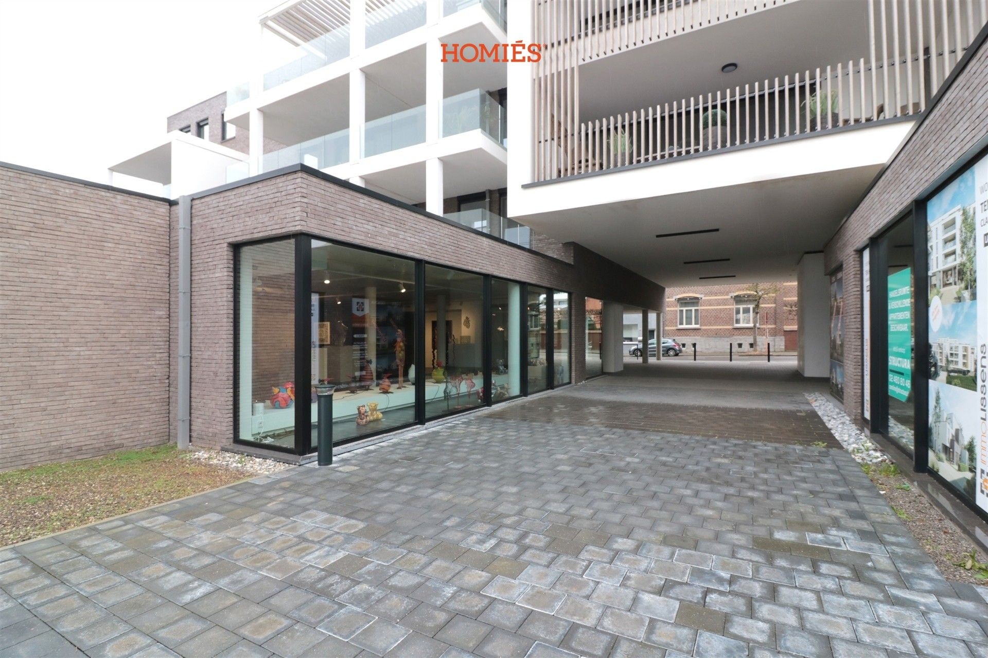Optimaal gelegen winkel-of kantoorruimte te Scherpenheuvel foto 18