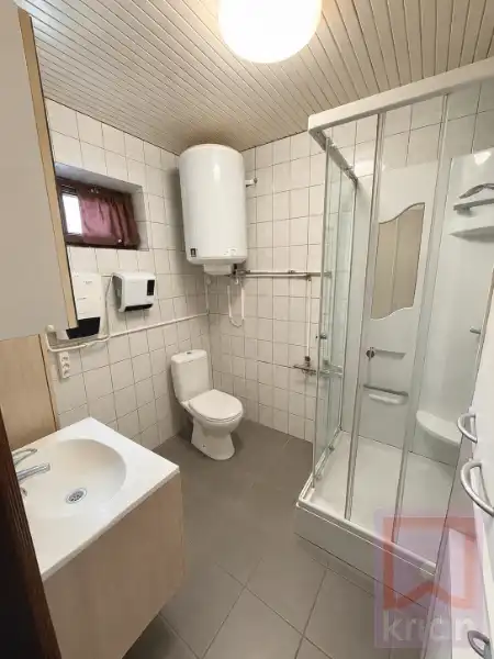 Ruime te renoveren woning met tuin - centrum Geel! foto 6