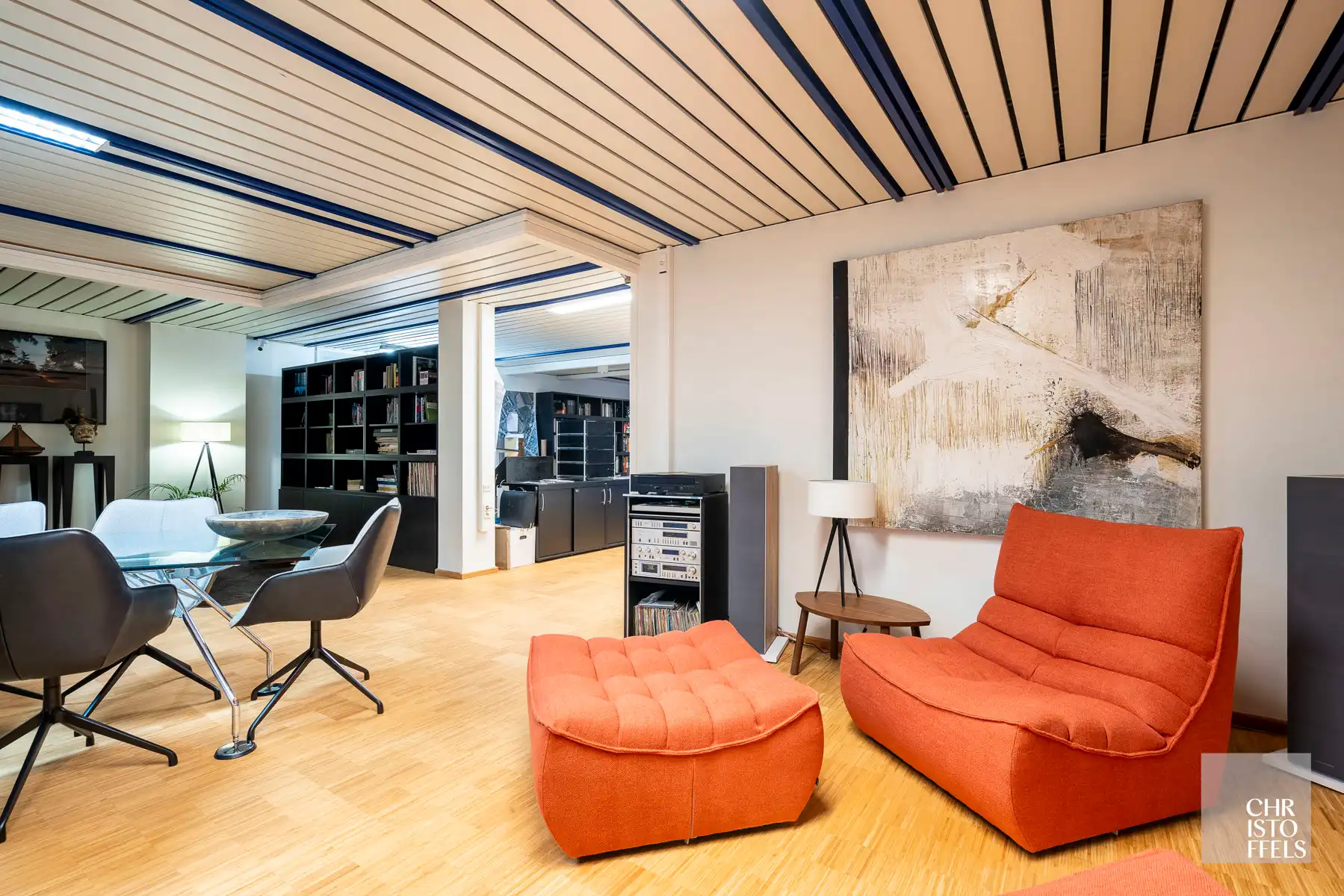 Stijlvolle kantoorruimte op uitstekende ligging in Genk centrum foto 7