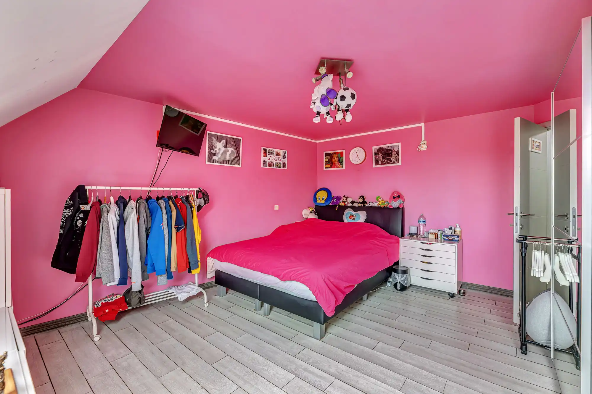 Woonst met 4 slpks en verwarmd zwembad in Erembodegem foto 18