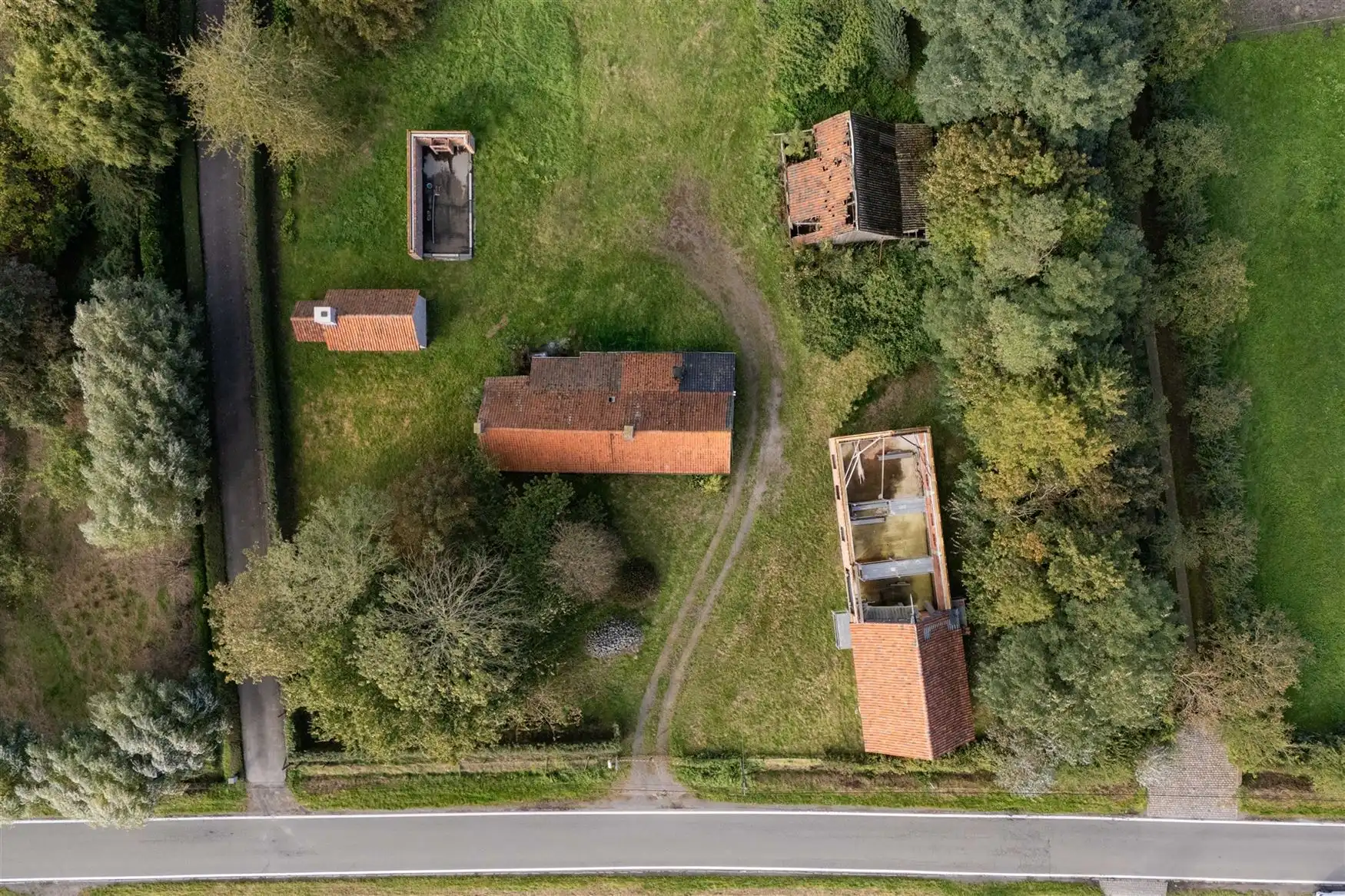 Uniek landelijk domein op 10.550 m² in Zomergem foto 3
