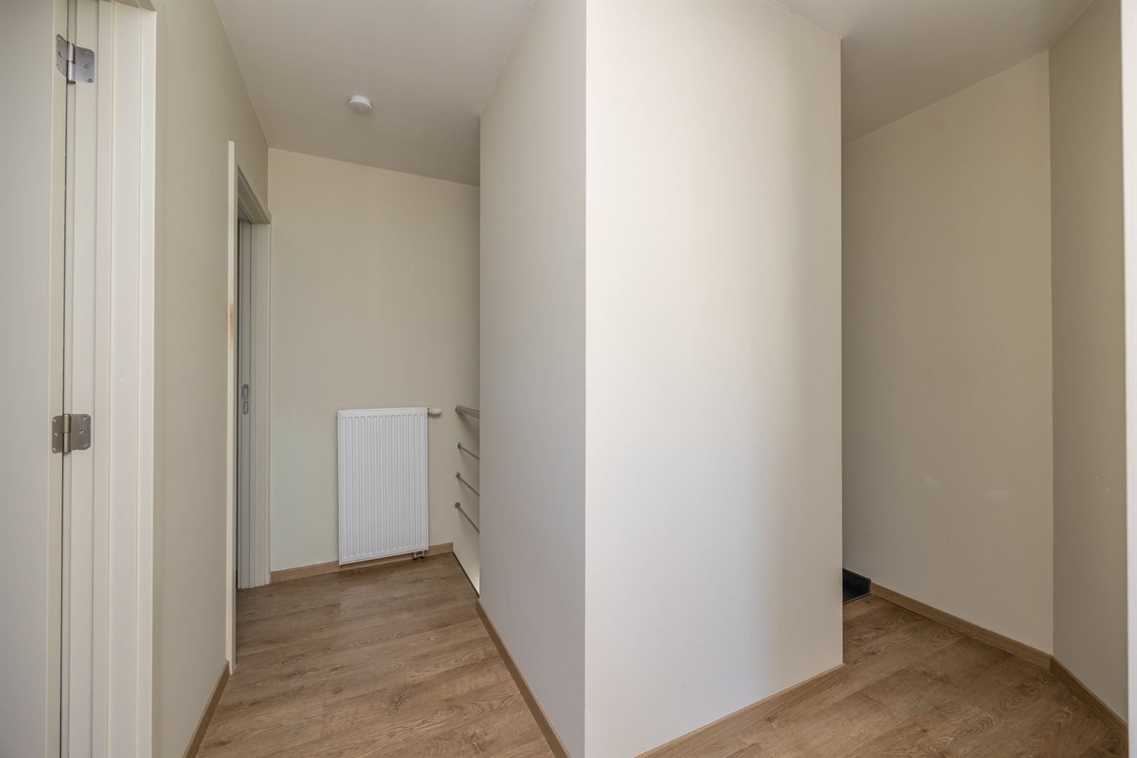 Recentelijk duplex- app met 3 kamers en garage foto 14