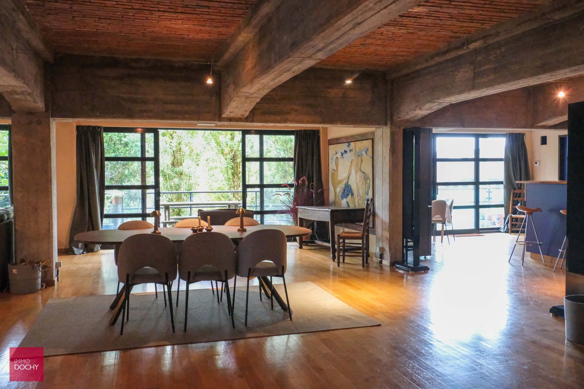 Ruime loft in voormalig fabrieksgebouw foto 6