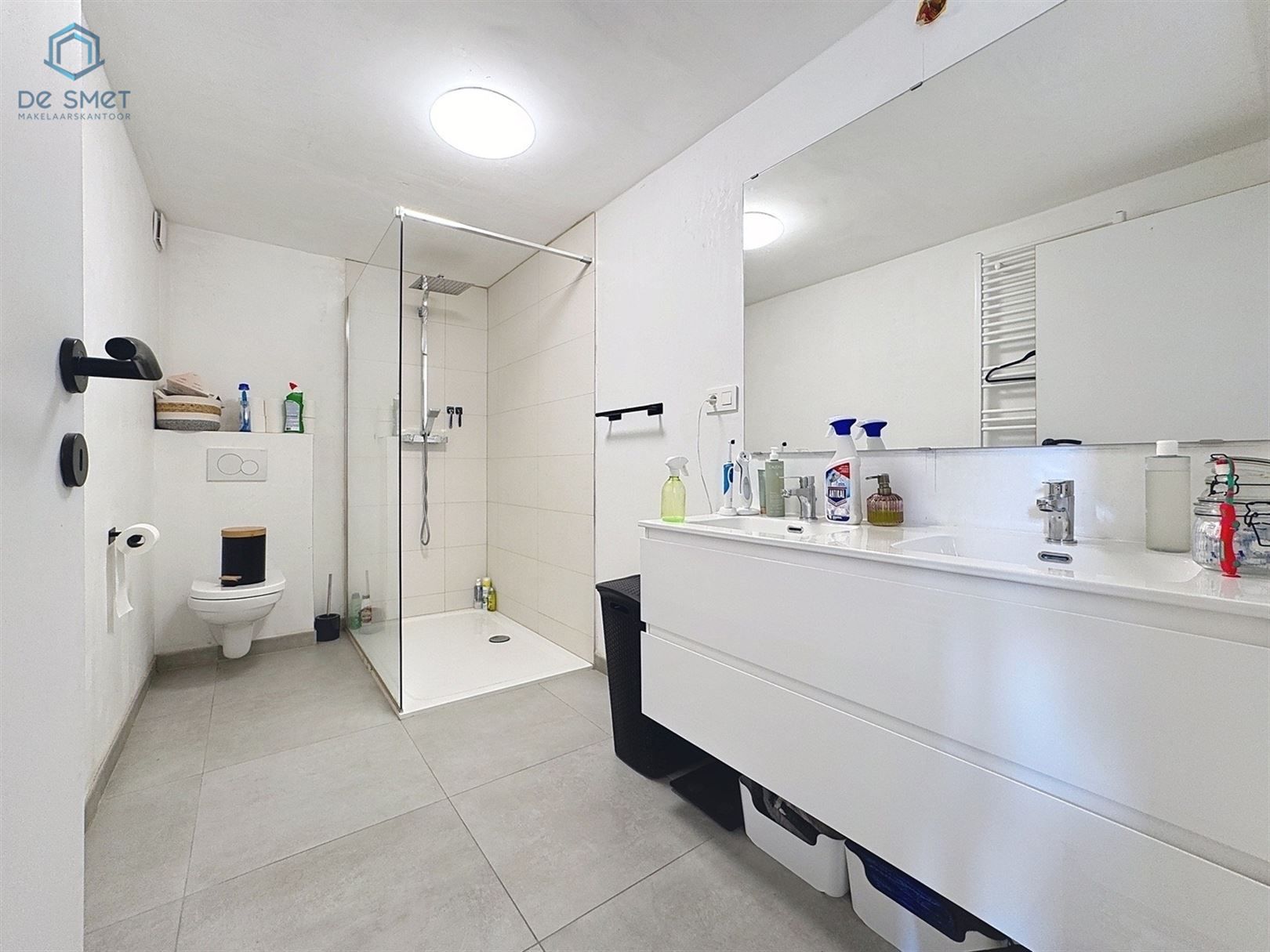 Grotendeels gerenoveerde woning met 3 slks foto 9