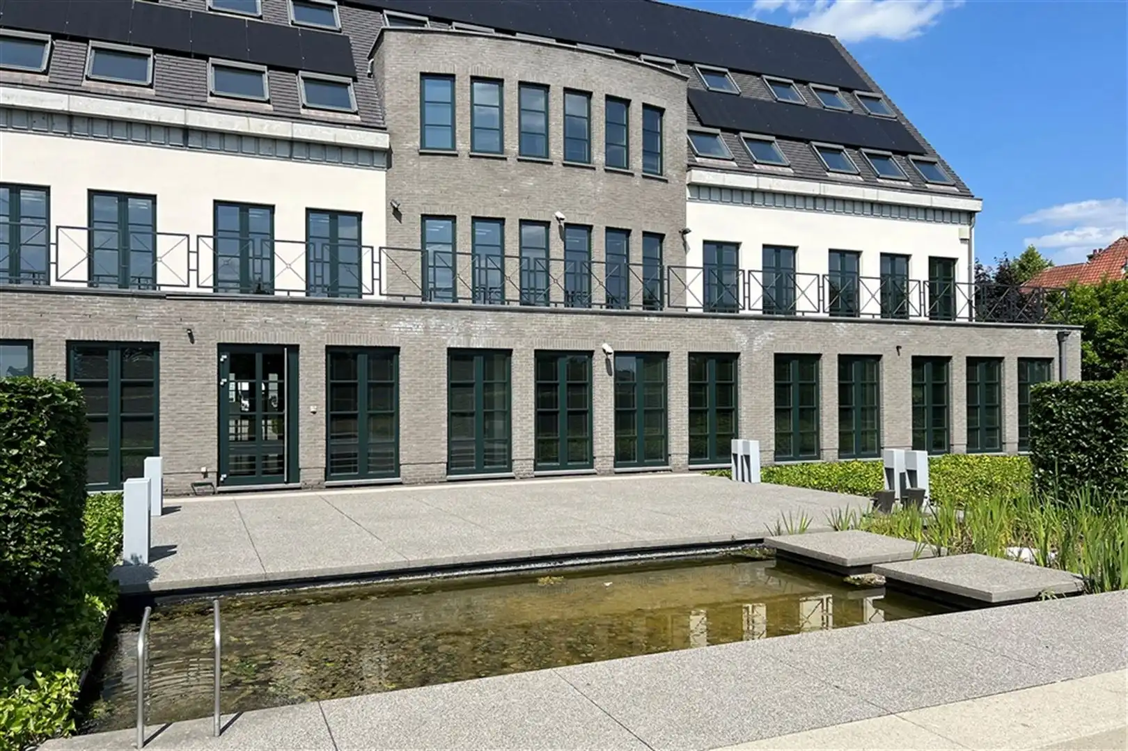 Kantoorgebouw foto 2