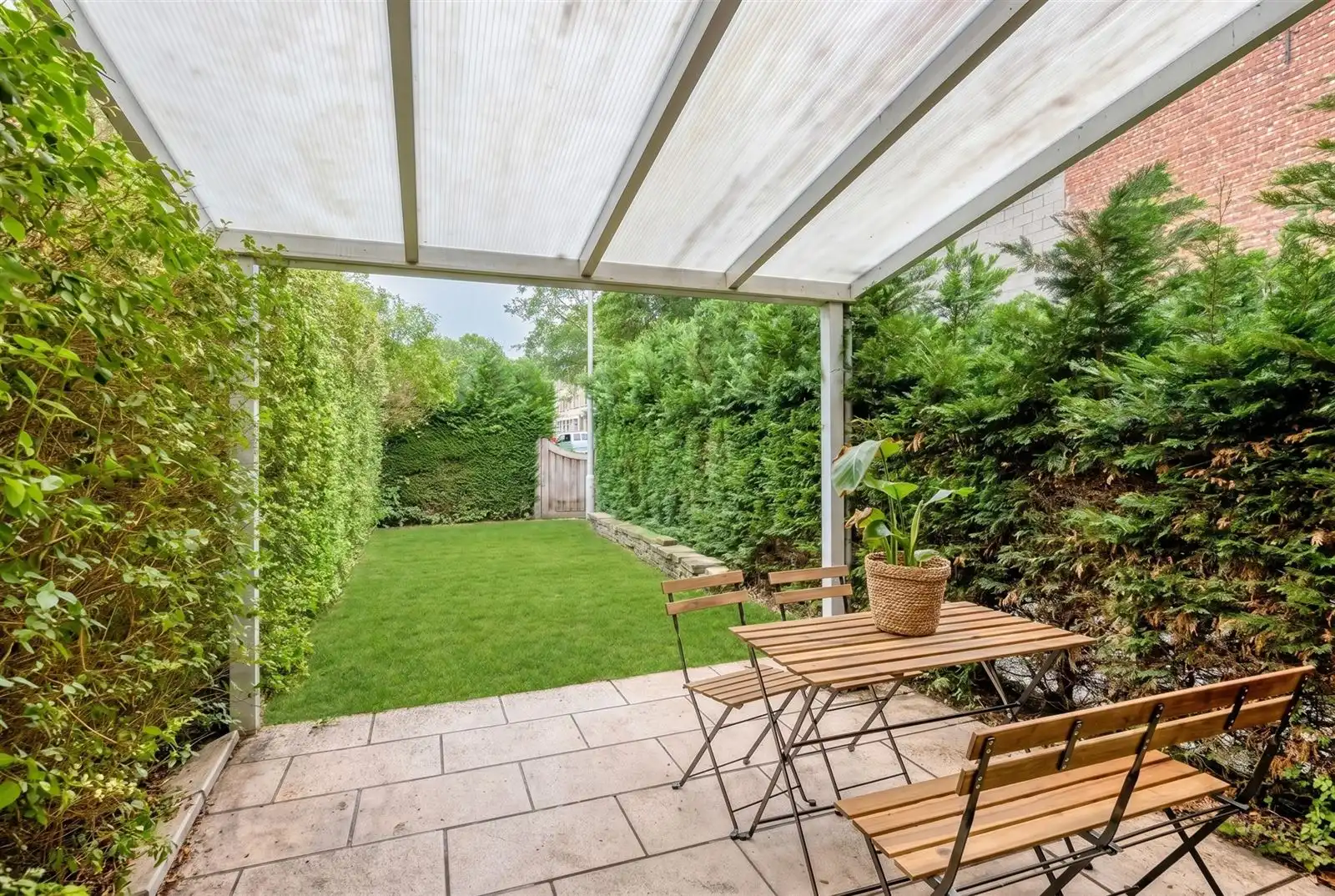 Instapklaar gemeubeld gelijkvloers appartement met tuin nabij het centrum van Edegem foto 17