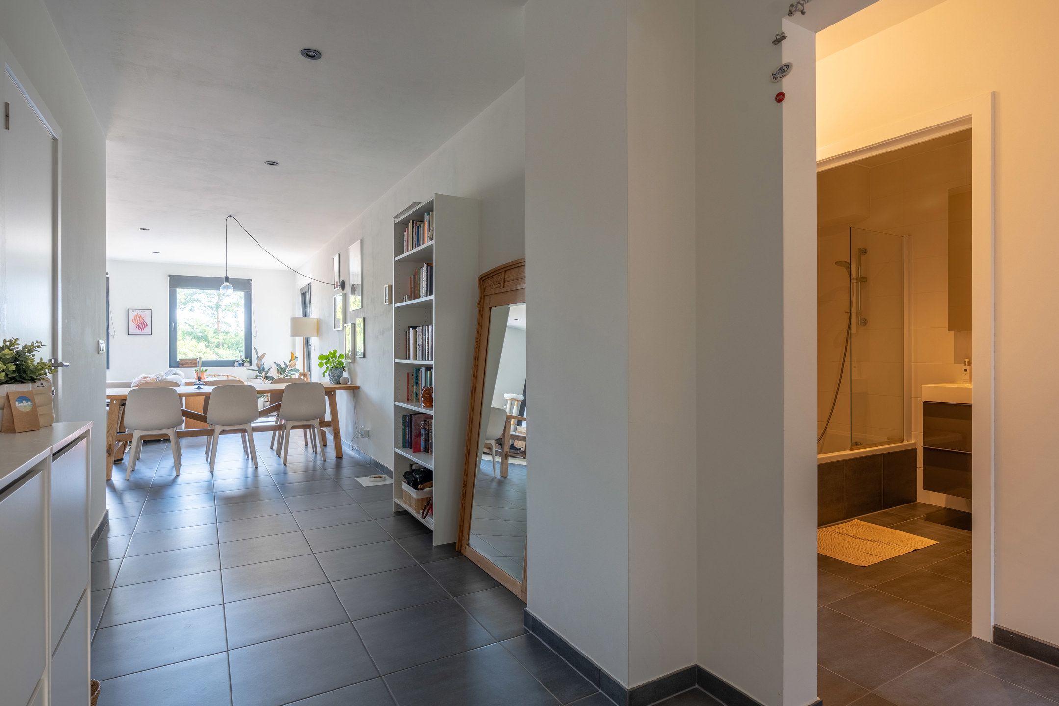 Modern 2-slpk appartement met autostaanplaats te Vosselaar foto 5