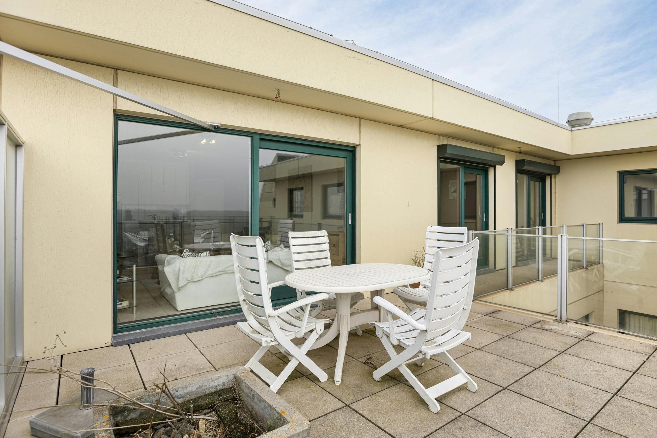 Twee penthouses met ruime terrassen en garage in De Panne foto 42