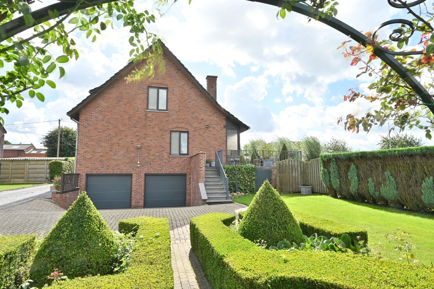 Charmante woning op unieke locatie, met huisweide (totale perceelsopp. 35a 13ca (3.513 m²), rustig en landelijk gelegen aan de rand van Lanaken-Veldwezelt foto 5