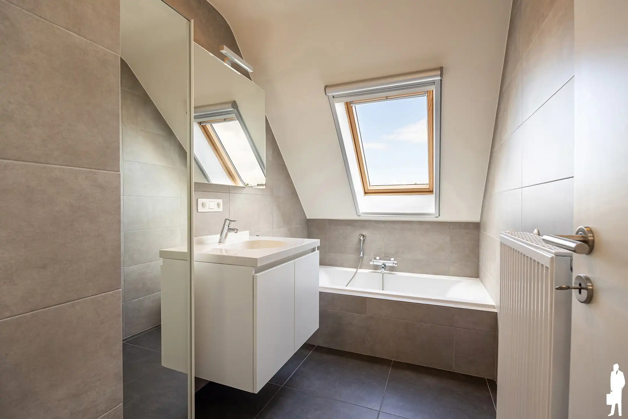 Luxueuze duplex met 3 slpk, 2 badk en carport foto 12