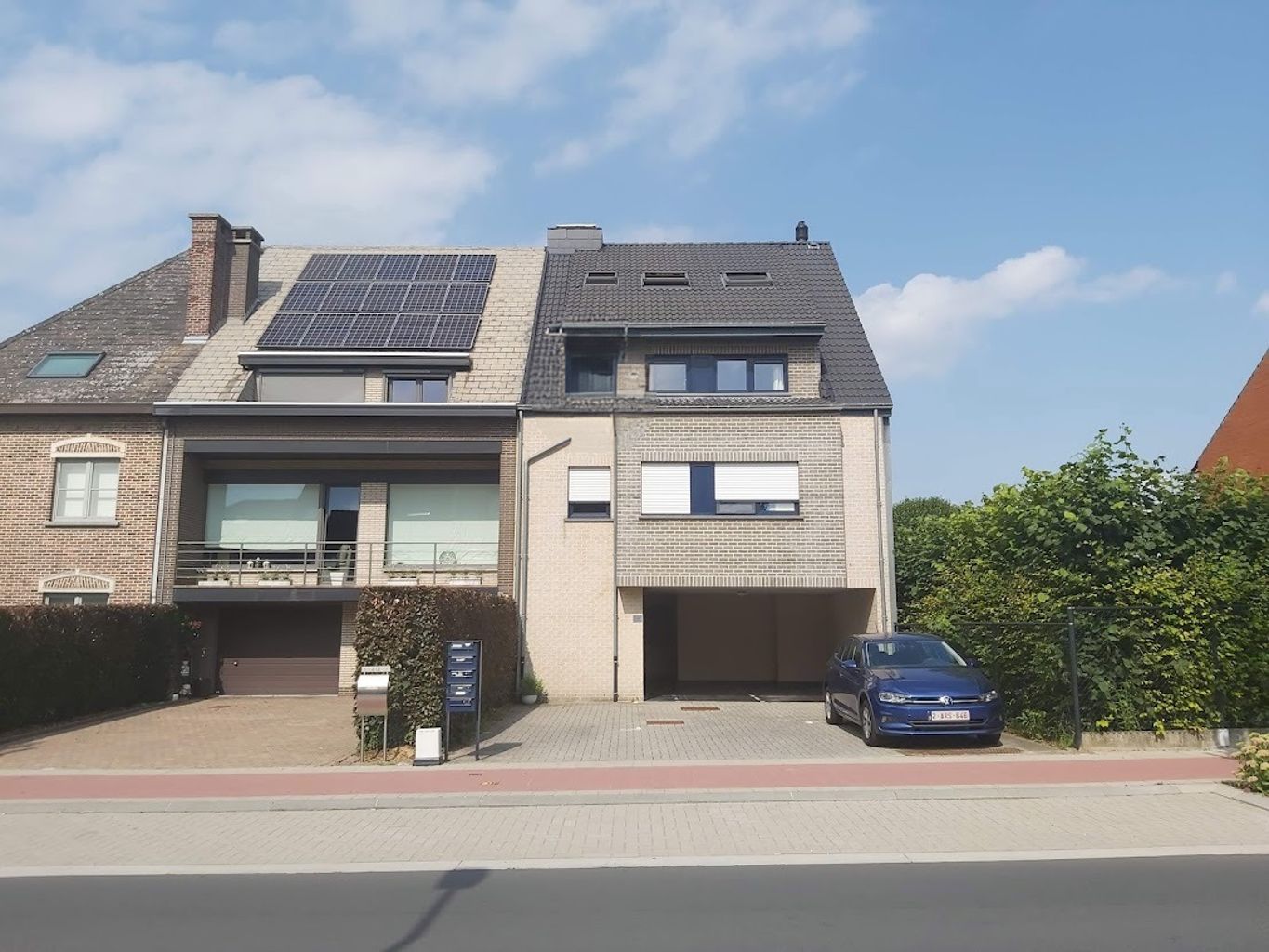 Appartement met terras en tuin! foto {{pictureIndex}}