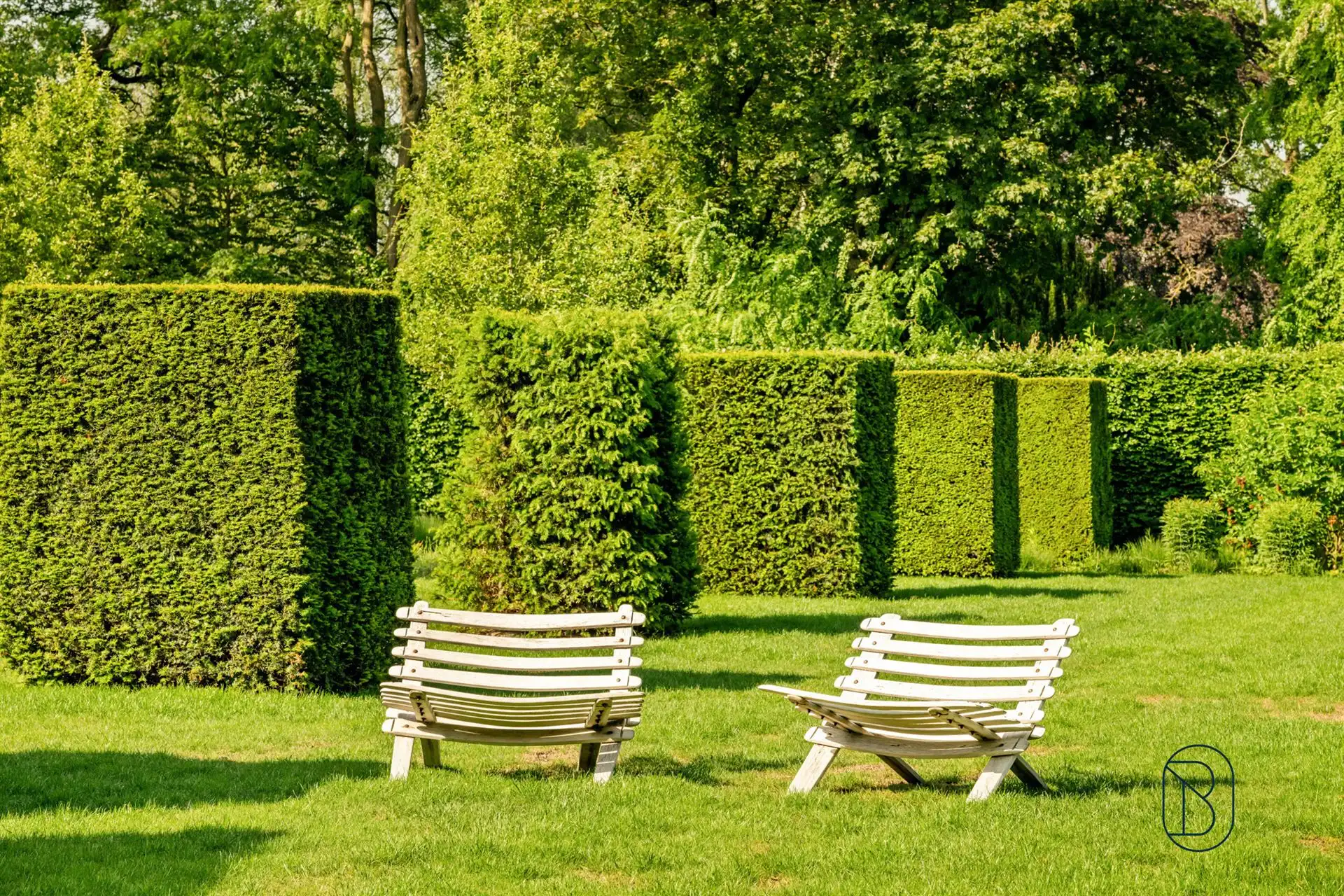 Prachtige klassevilla met mooi aangelegde tuin foto 15