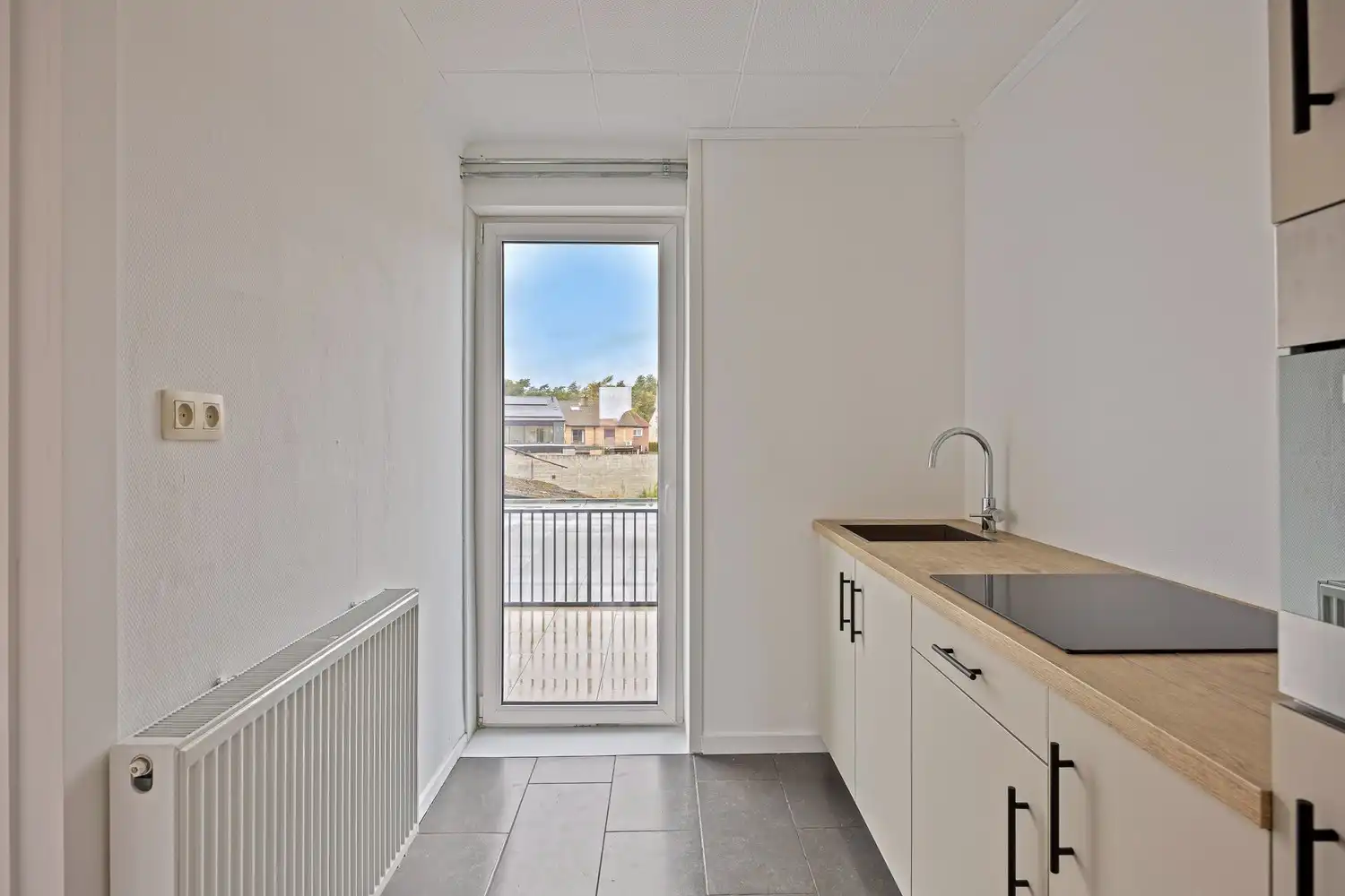 Opbrengsteigendom te koop in  Rekem, Lanaken! foto 2