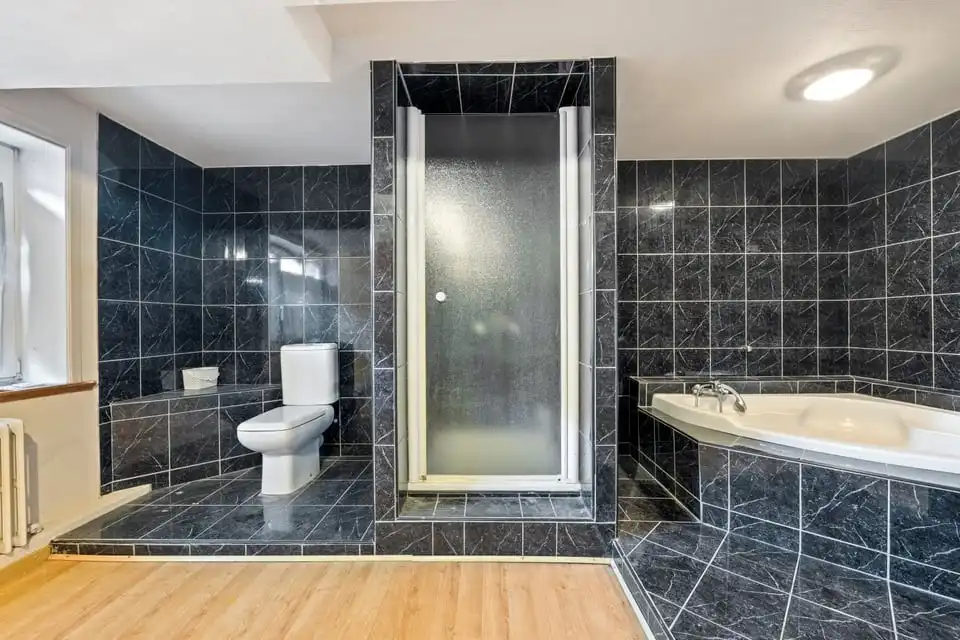 RUIM HANDELSPAND MET WOONST OP TOPLOCATIE IN ZOUTLEEUW foto 25