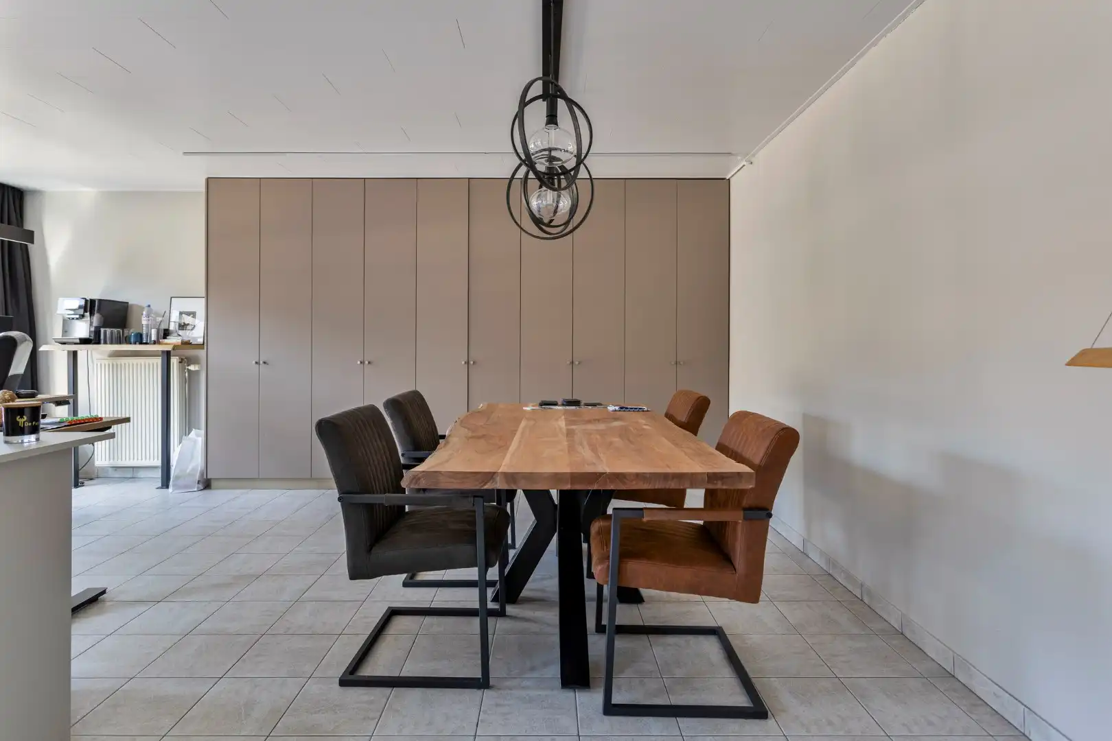 Interessante opbrengsteigendom op een goede locatie in het centrum. foto 37