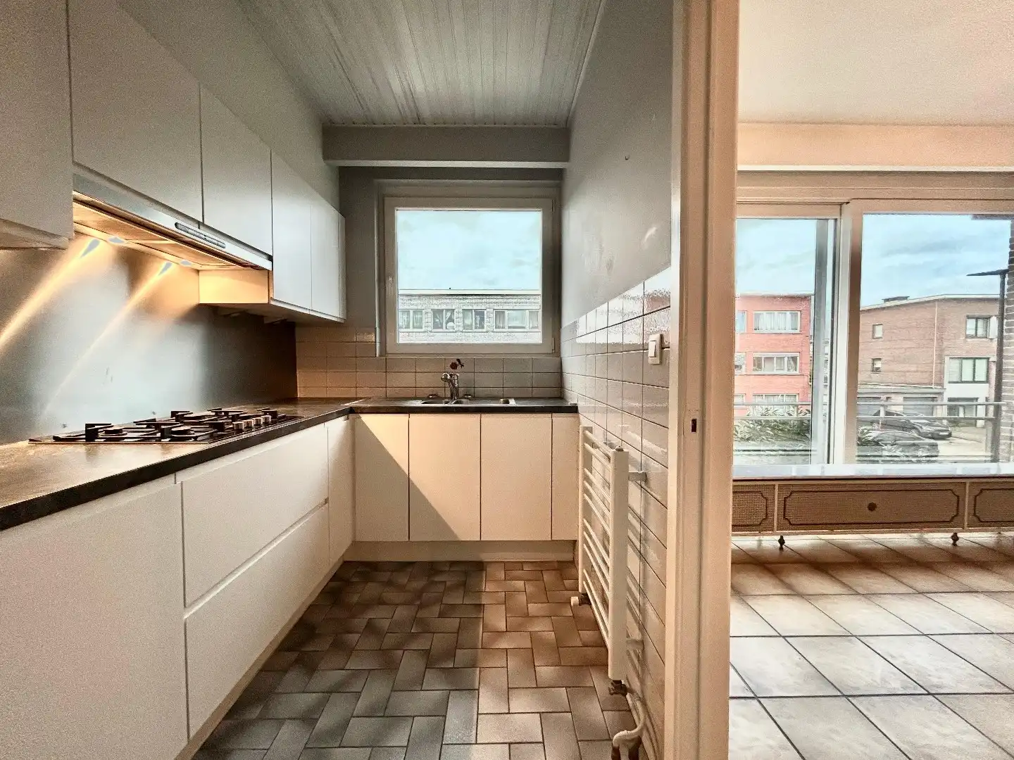 Instapklaar appartement met twee slaapkamers en terras foto 6