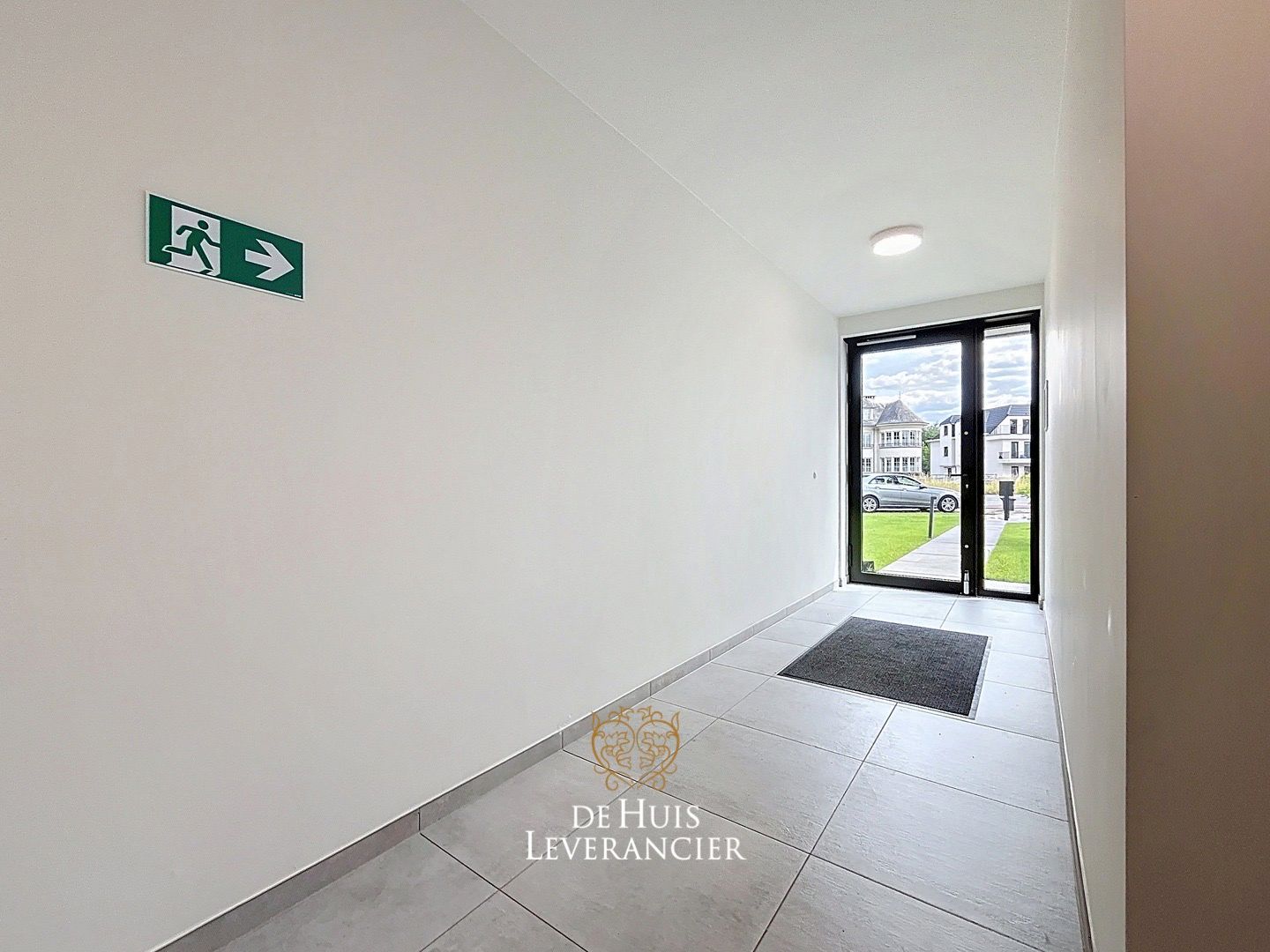 Discrete luxe & tijdloze elegantie : subliem nieuwbouwappartement met terras en gemeenschappelijk tuin te koop in Boechout foto 31