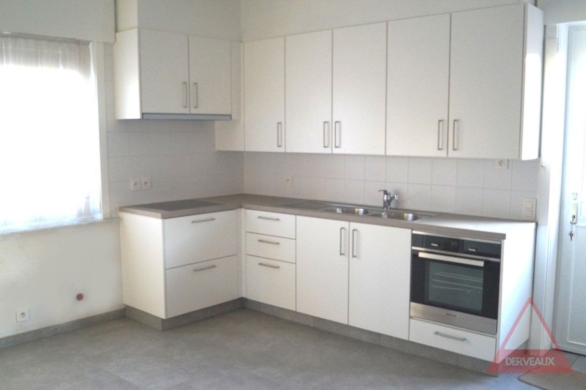 Beselare – Ruime gezinswoning met 4 slaapkamers en garage foto 4