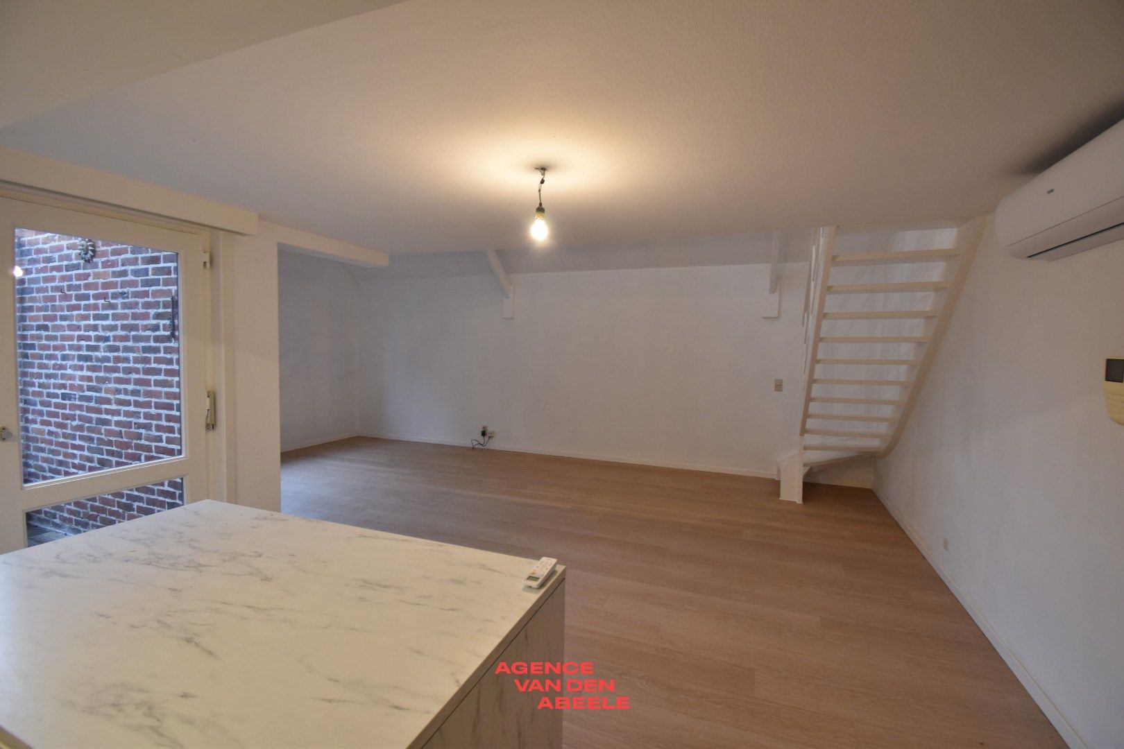 Prachtig appartement te huur in hartje Brugge! foto 3