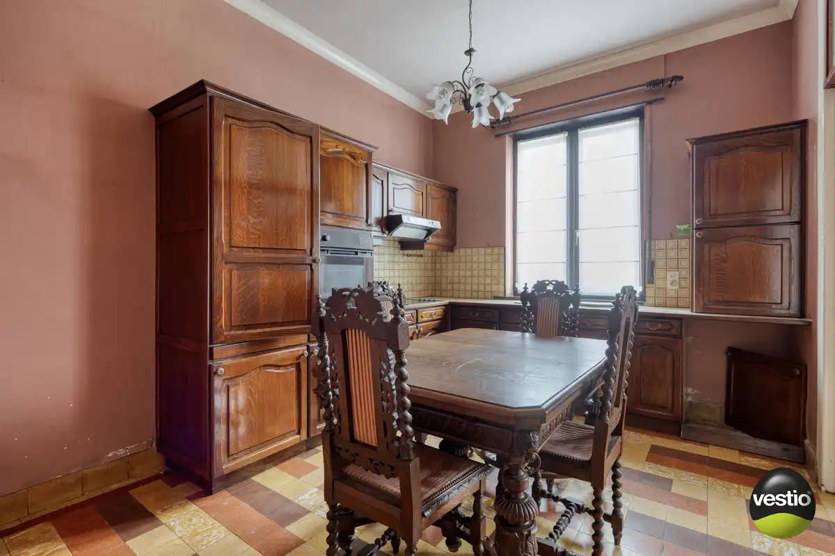 VIERKANTSHOEVE MET 4 BIJHORENDE VARKENSSTALLEN TE SINT-HUIBRECHTS-HERN op 65A79CA. foto 8