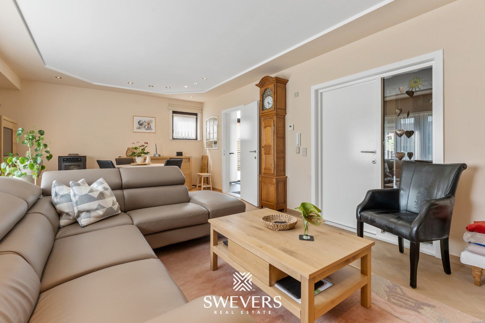 Gelijkvloers, ruim appartement met grote tuin te Koersel foto 6