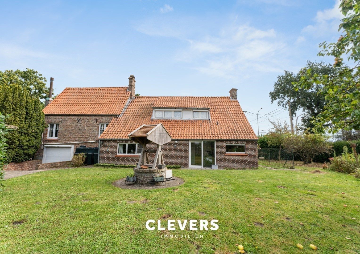 Exclusieve hoeve met betoverende tuin foto 8