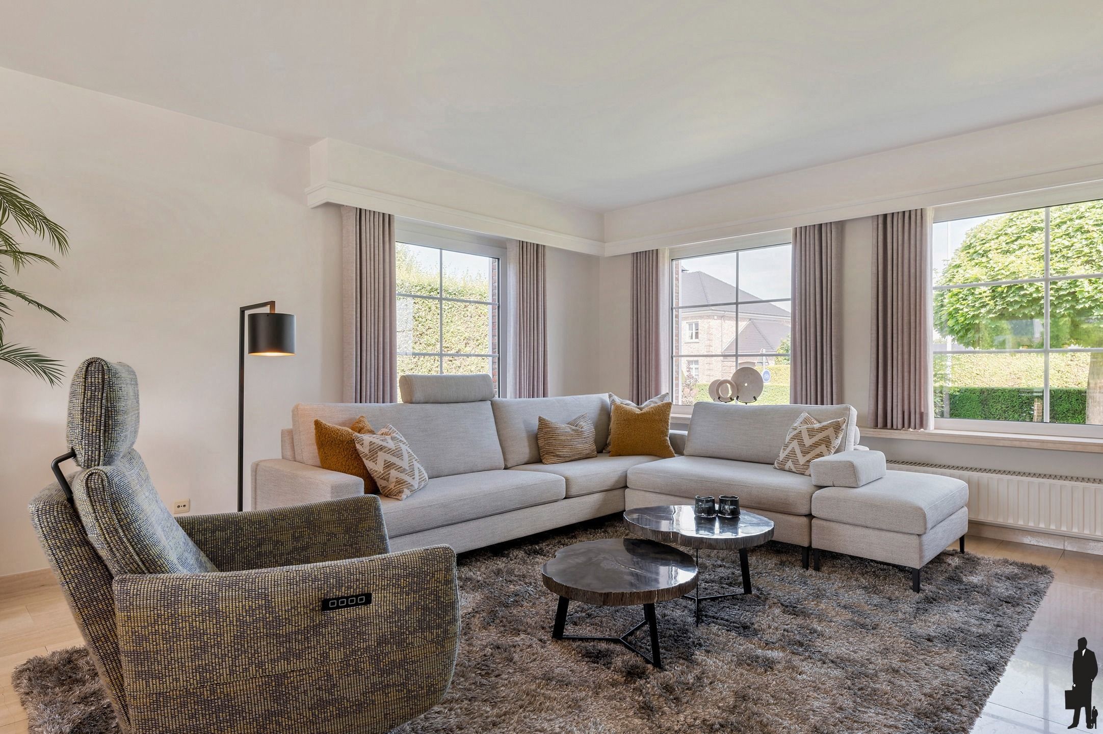 Uitstekende villa met 4 slpk. op ca. 2.000m² in Weelde foto 4