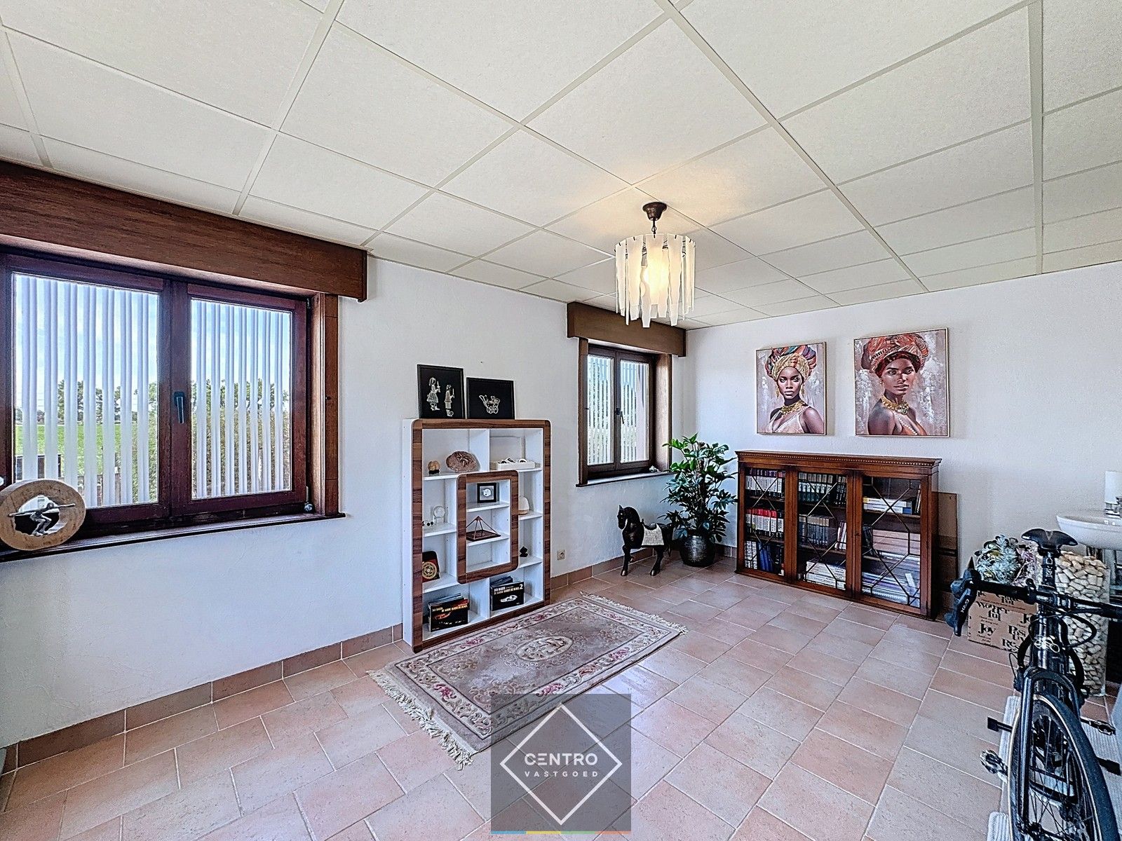 Idyllisch gelegen woning op 10.162m2 grond! foto 12