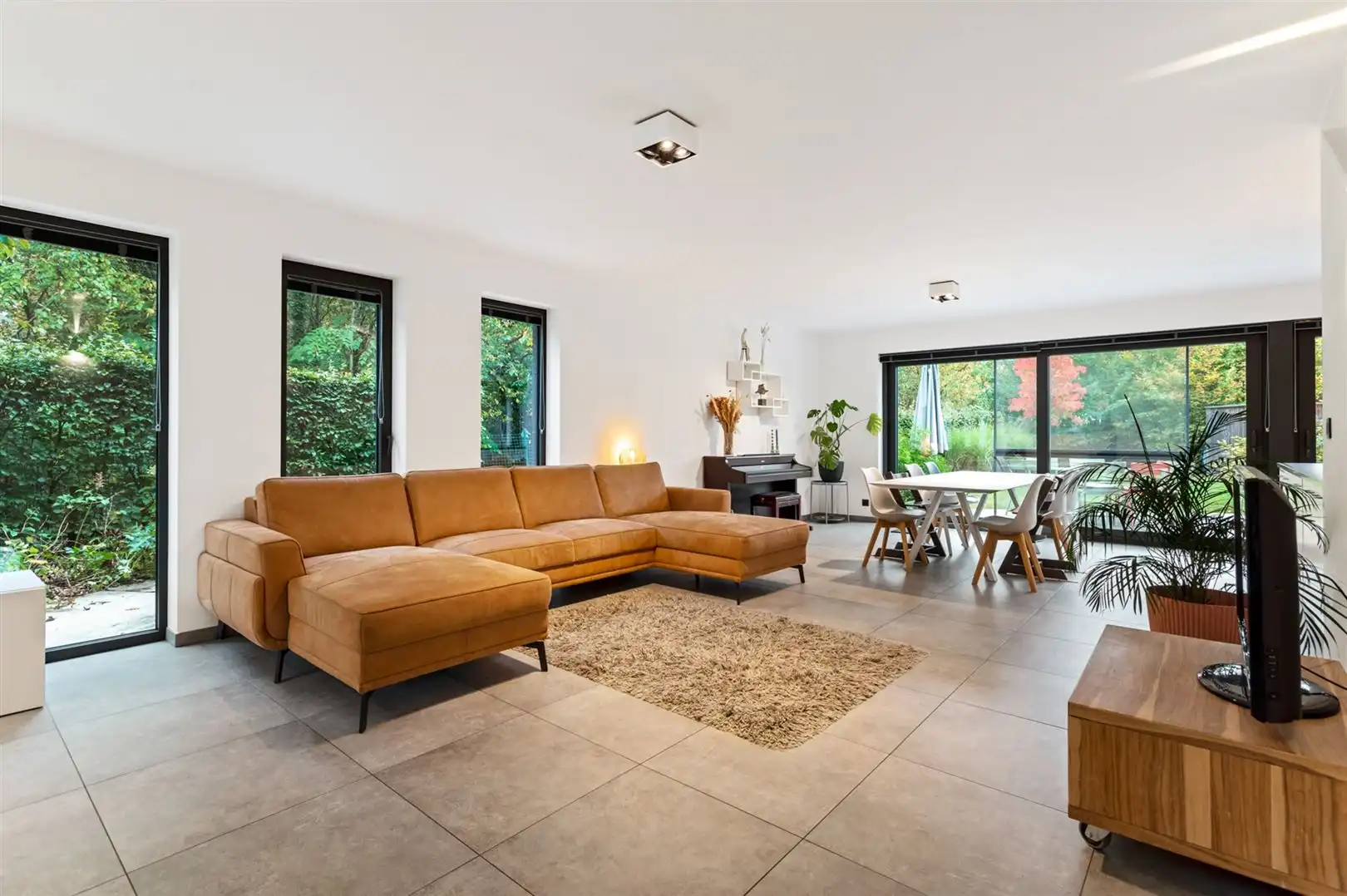 Instapklare ééngezinswoning op ca. 591m2 met 4 slaapkamers foto 7