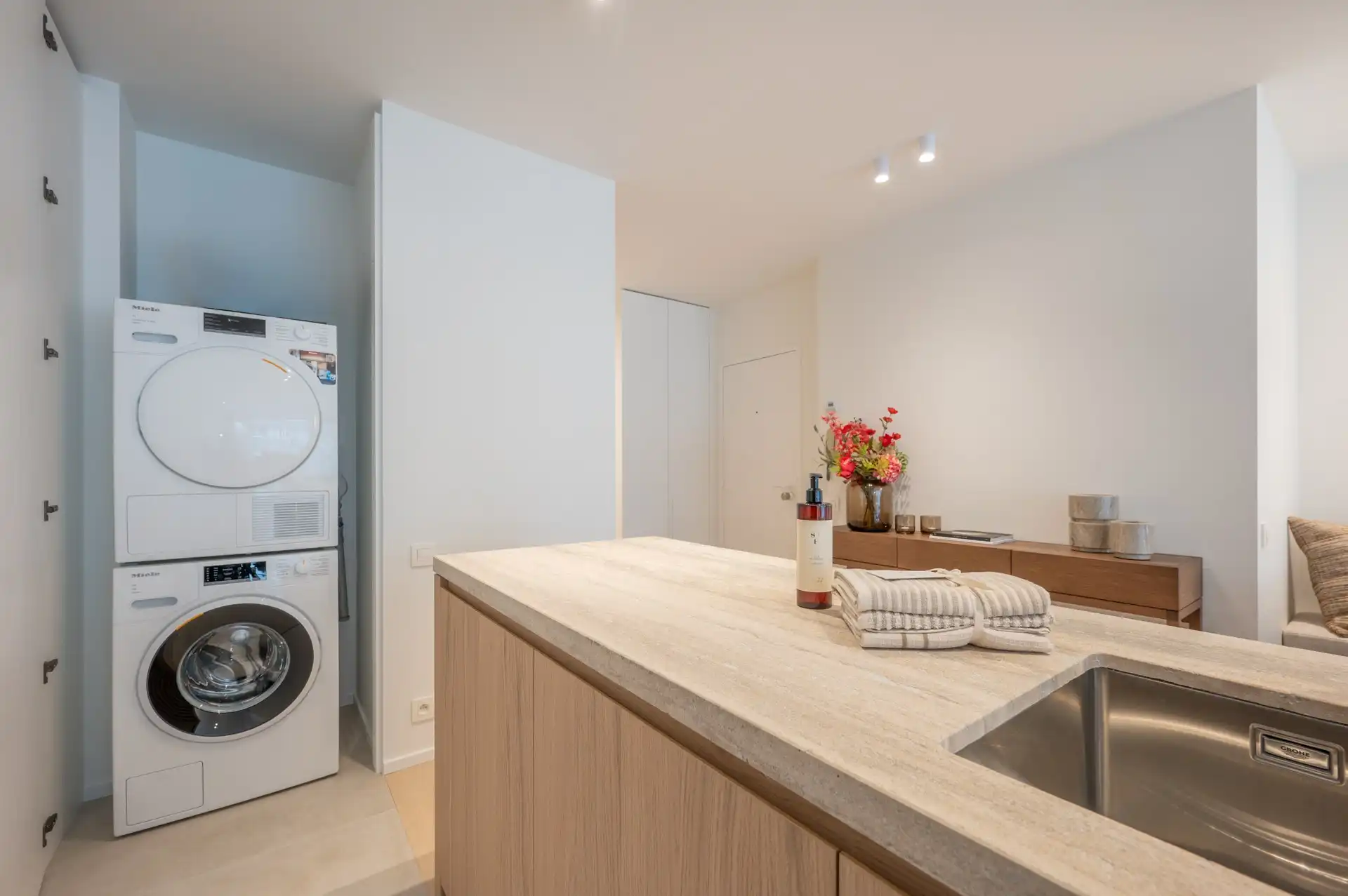 Zeer goed gelegen appartement op enkele passen van het gezellige Rubensplein. foto 14